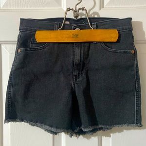 Signature Levi Strauss black jean shorts with fray